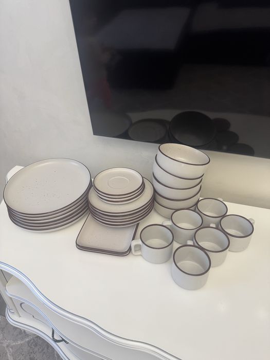 Столовый сервиз в хорошем состоянии