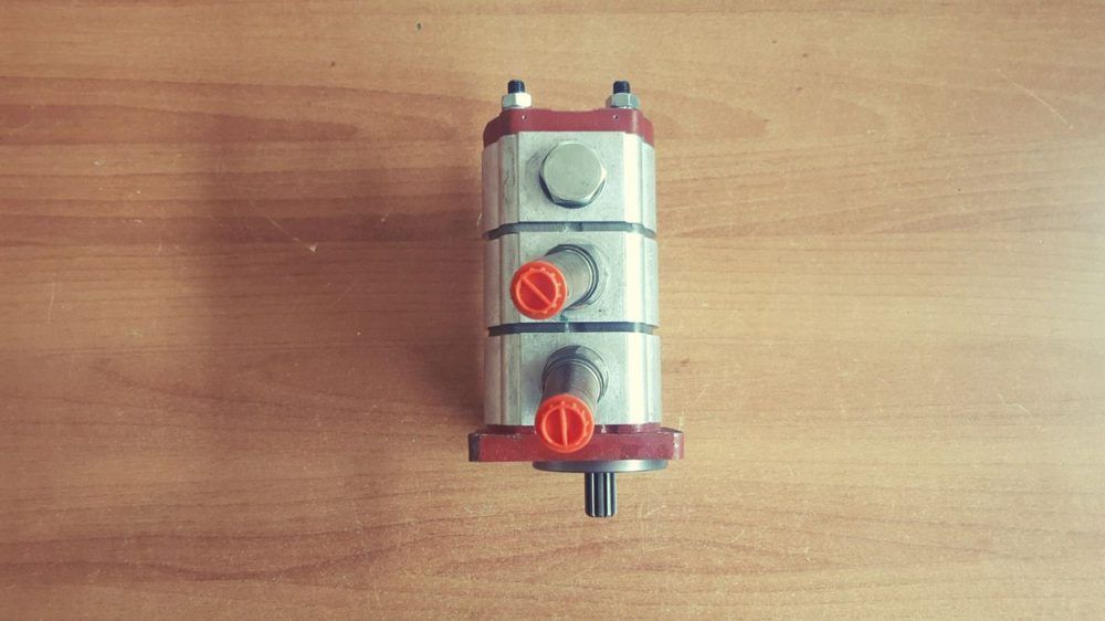 pompa hidraulica miniexcavator neuson 6002 rd