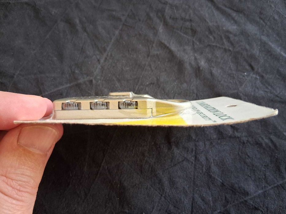 Lacat valiza/geamantan cu cifru - NOU (sigilat)