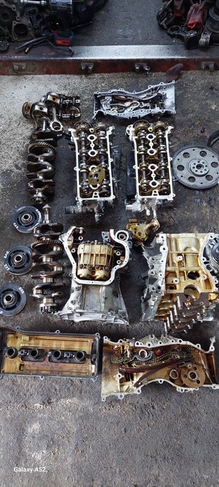 Привозные запчасти на 2AZ-FE. Объём 2.4.  Toyota.