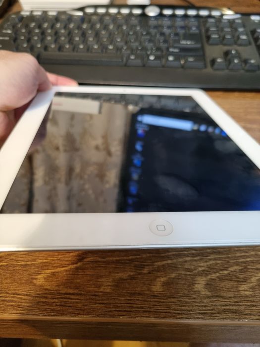 iPad Tab model A-1395