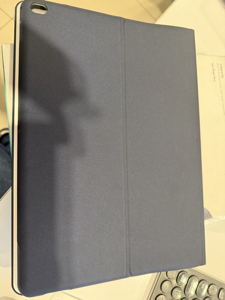 Клавиатура за iPad Pro 12.9