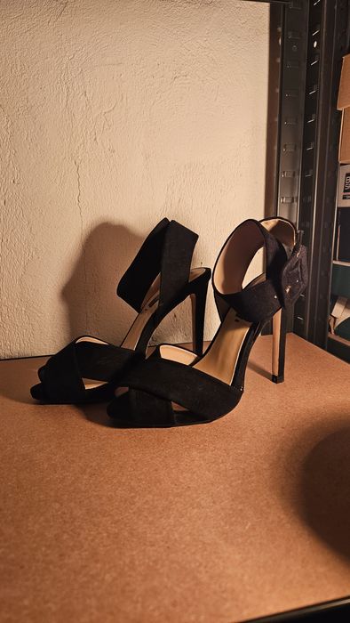 Sandale Zara Basic marimea 36