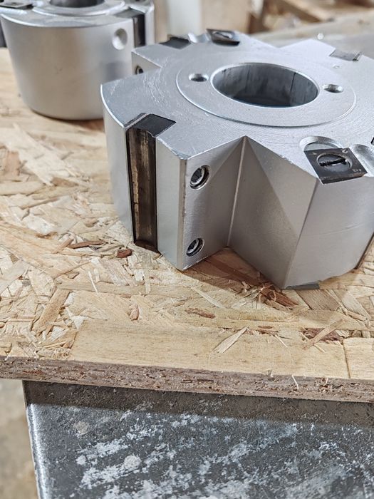 Freză drepte falțuri