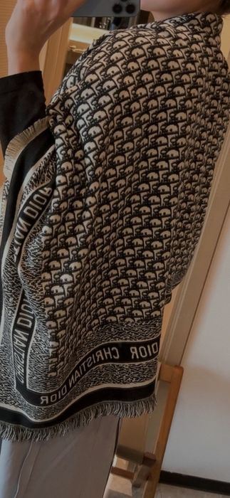 Fular Christian Dior, model 2026, 2 modele