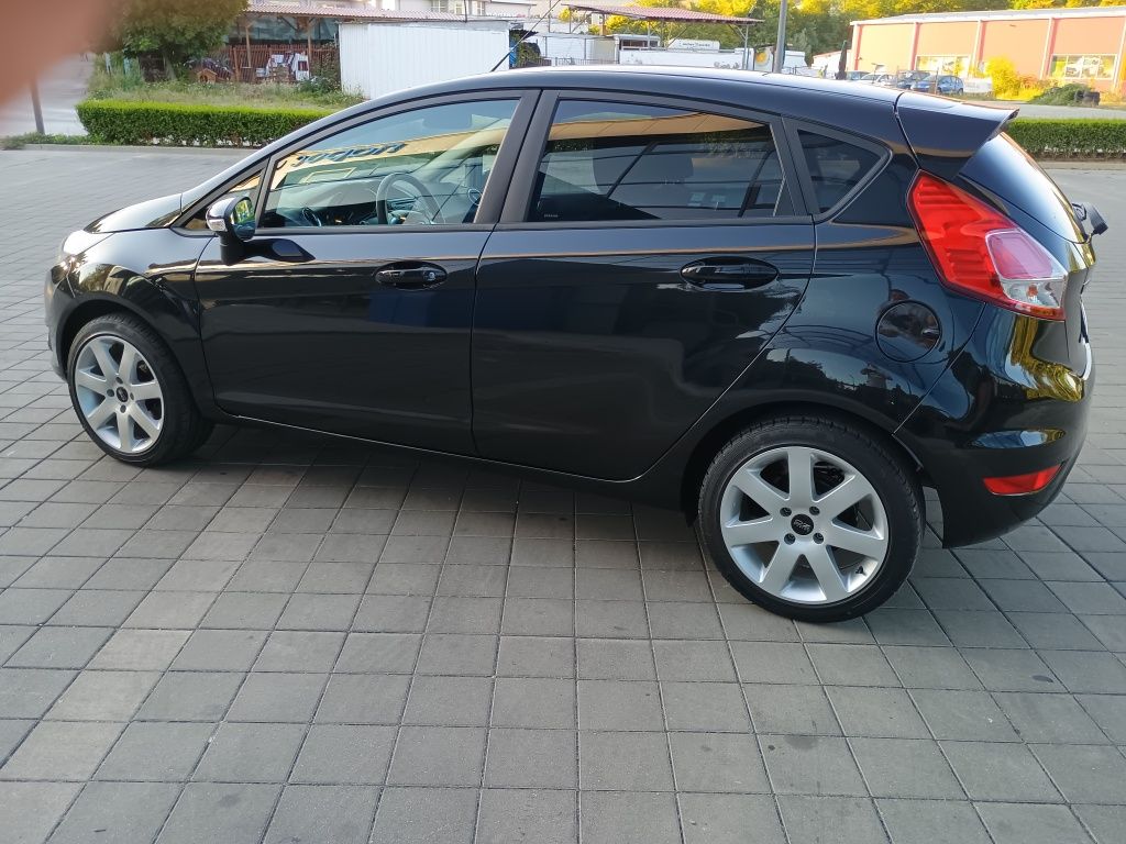 Ford Fiesta 1.25 Бензин