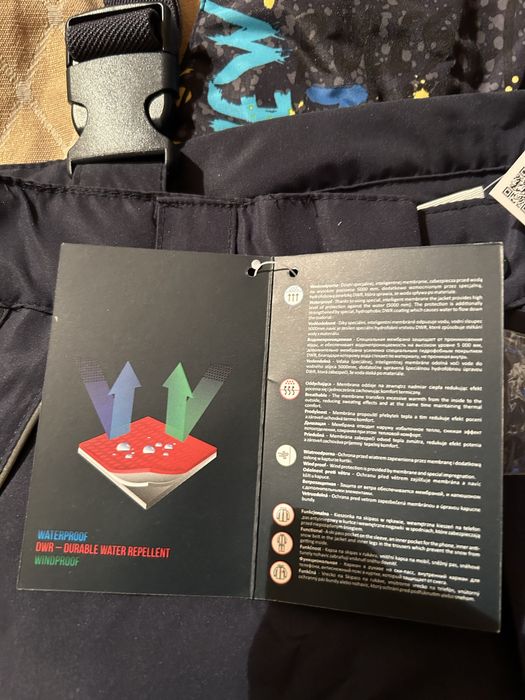 Pantalon schi - nou  - marimea 158 cm - marca Coccodrillo