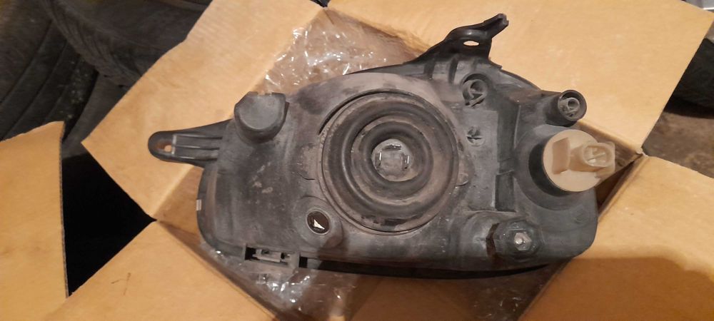 Фарове, стопове, кабели за свещи за Opel Corsa B