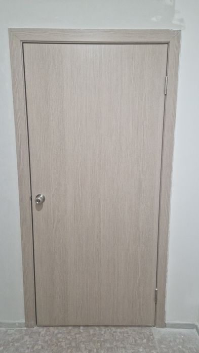 Продам межкомнатные двери