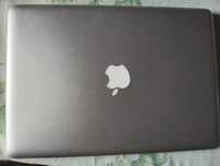 Vând MacBook funcțional