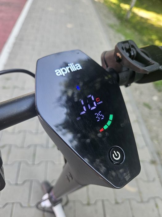 Trotineta electrica  Aprilia
