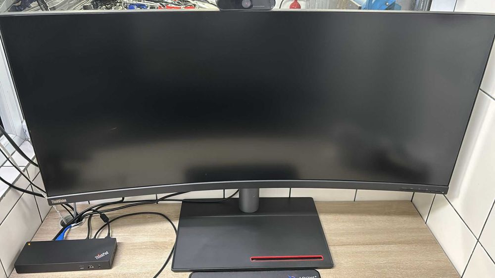 Monitor Lenovo Thinkvision P40W-20