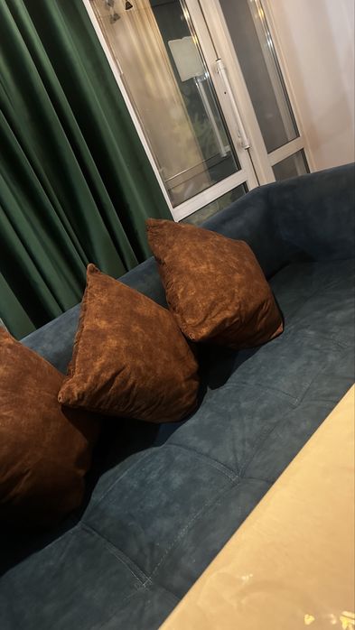 Диванчики и столы