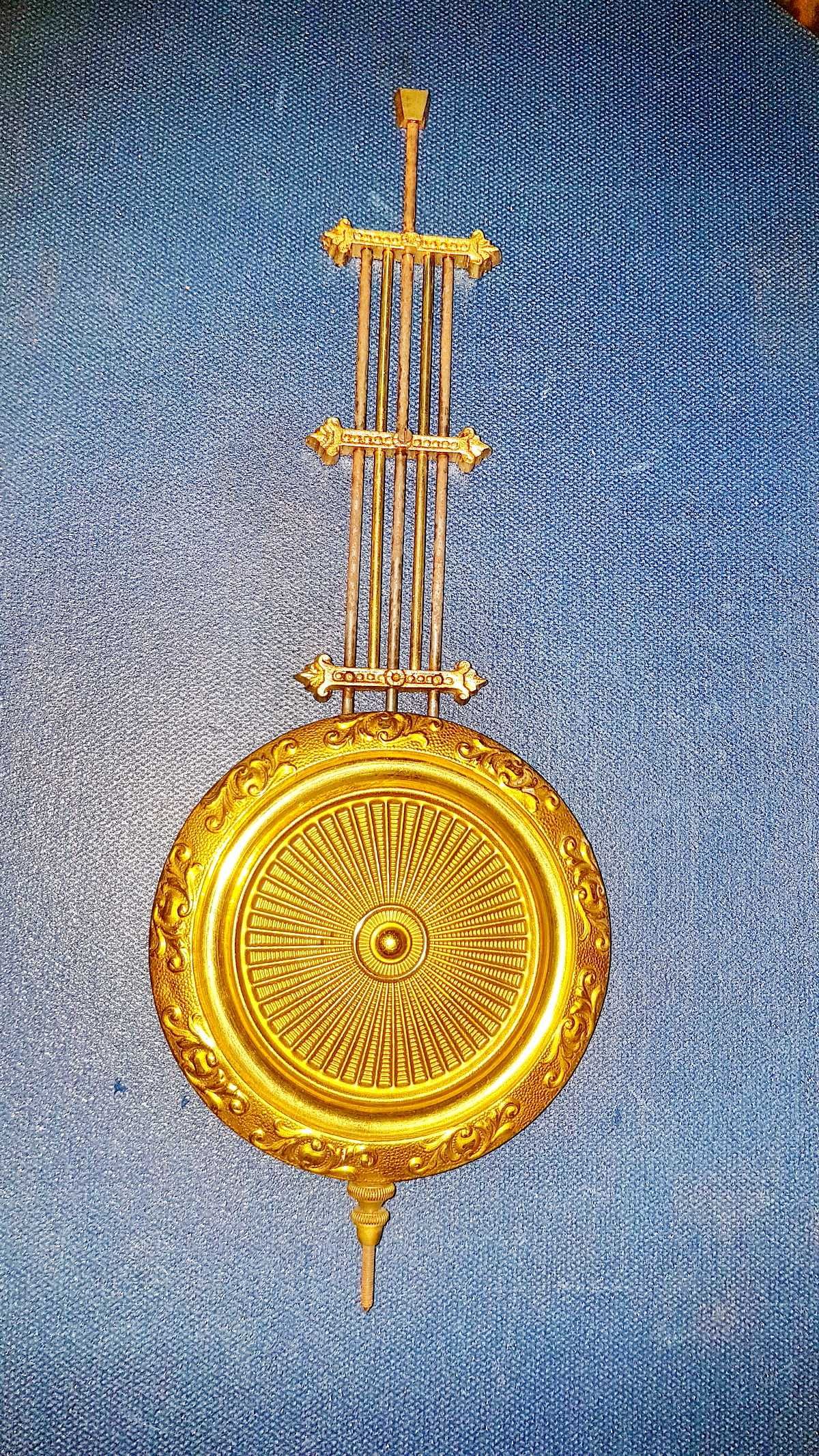C938-Limba penteru ceas anii 1900 bronz aurit.