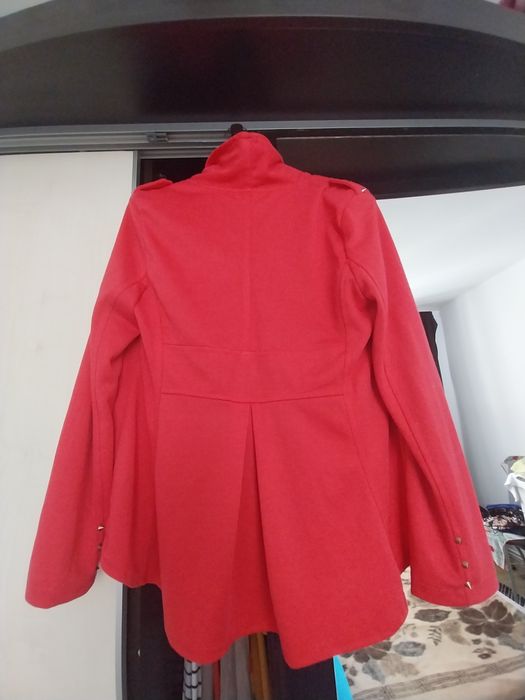 Vând haine purtate în stare foarte buna