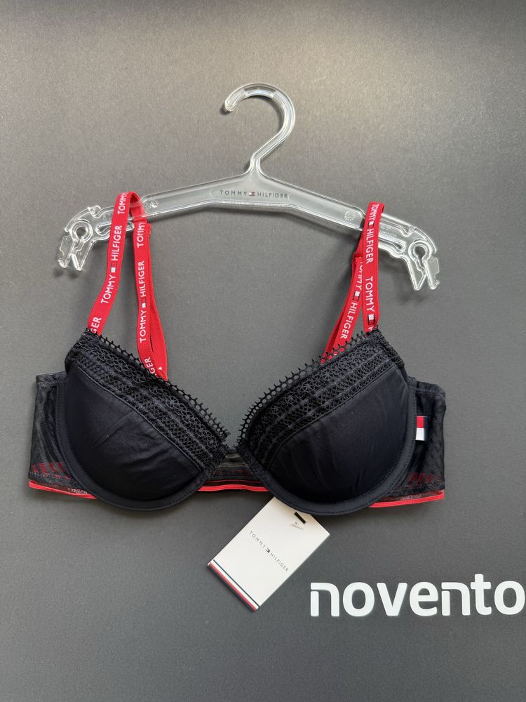 Луксозен сутиен в черно и червено Tommy Hilfiger /75В/
