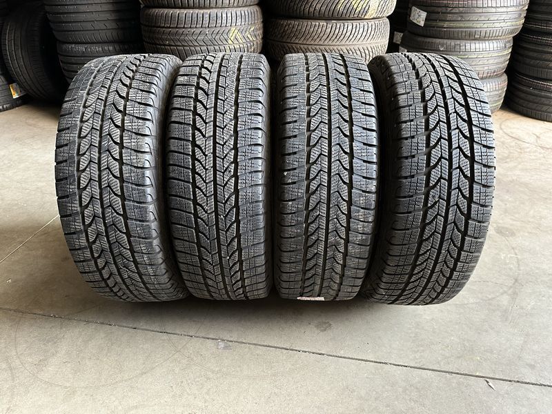 235/65/16c Goodyear 4piese