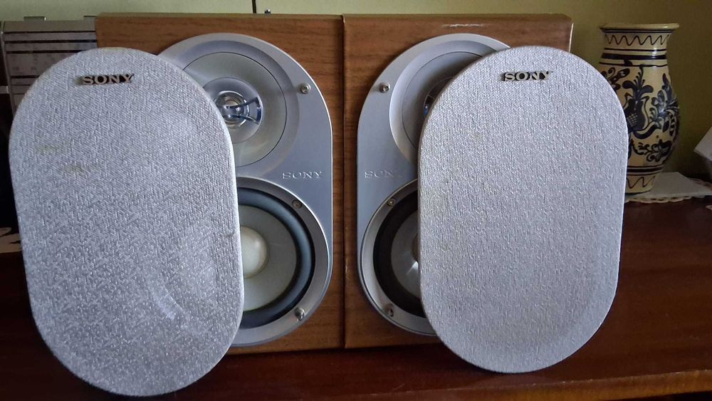 Set 2 boxe Sony 10 W si 6 ohm