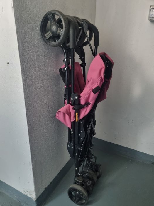 Carut tip umbrela primii pasi, intre 8-9 luni - 4 ani