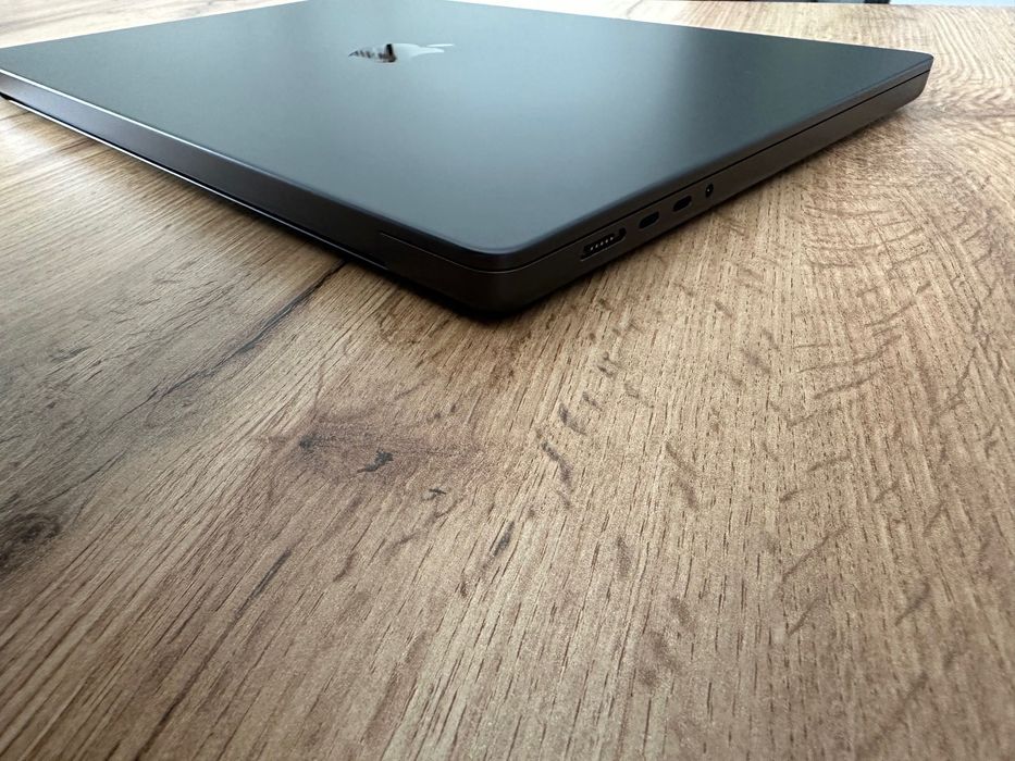 MacBook Pro 16" M4 PRO Chip 14CPU/20GPU/24RAM/512SSD ГАРАНЦИЯ 28.7.26г