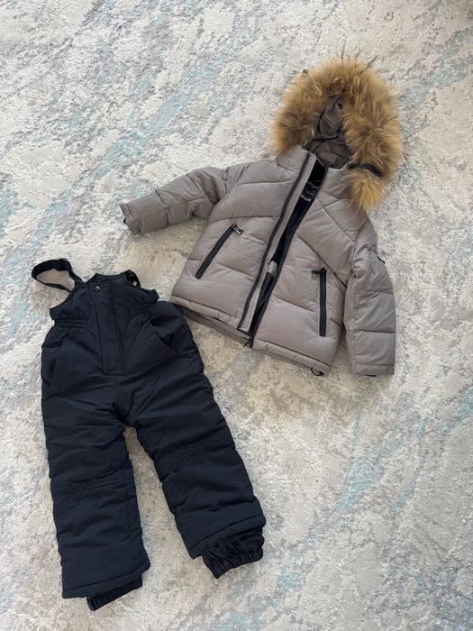 Продам детскую куртку комбинезон