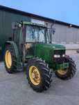 Tractor John Deere serie 6400