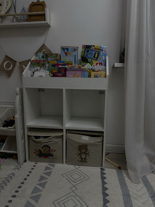 Стеллаж для игрушек