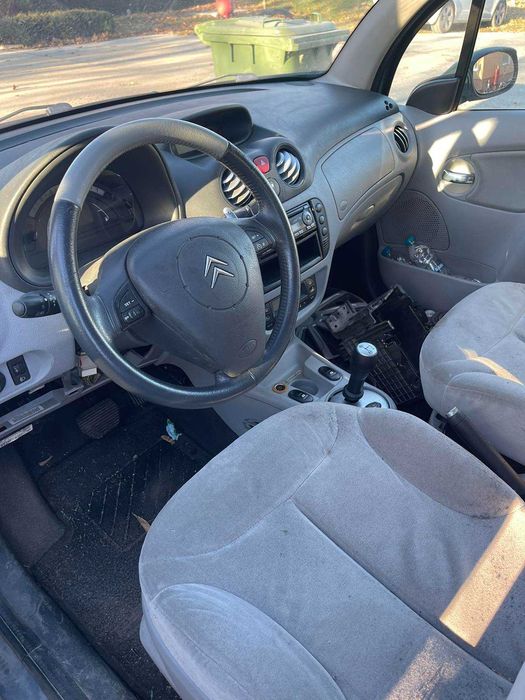 СИТРОЕН Ц3 CITROEN  C3 1.4 HDI  2004г на части