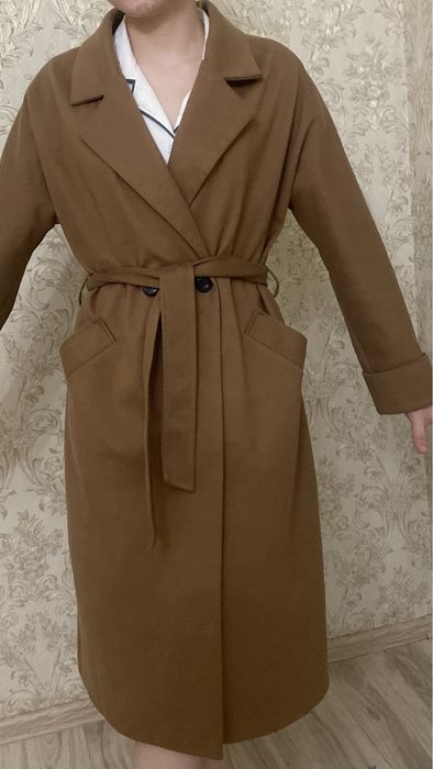пальто размер L,XL , осенний, теплый, коричнего цвета