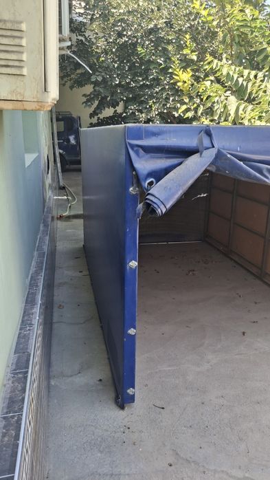 Tent sotiladi Kiya bongo va hundayga