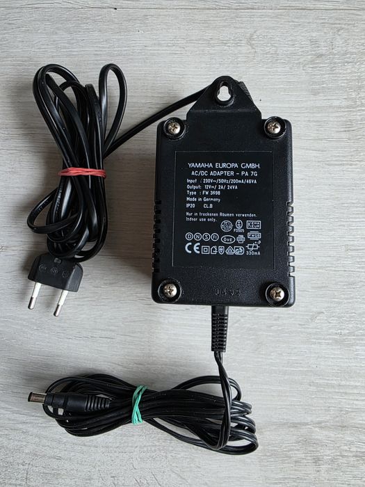 Incarcator orga keyboard YAMAHA PA-7G