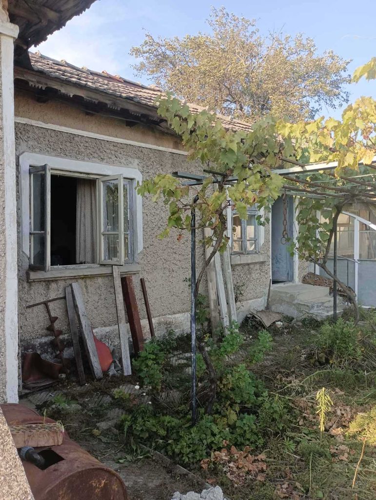 Продава се Къща в с. Къпиново, Област Добрич - 66 кв.м за 178 €/кв.м - Снимка #1