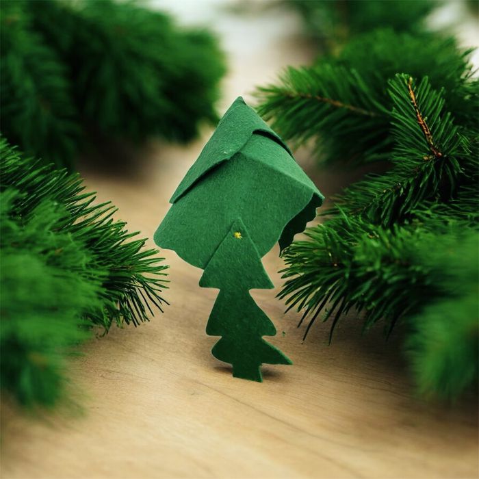 Costum braduț handmade, cu fundițe LED