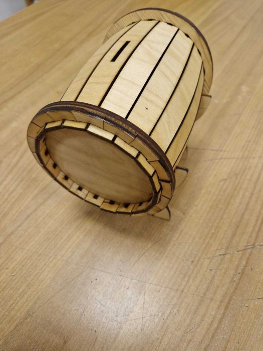 Pușculiță în forma de butoi