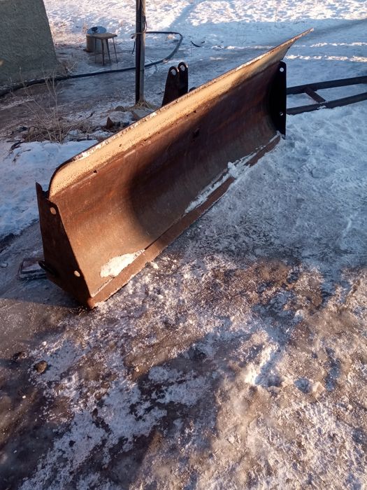 Продам ножа для чистки снега ширина2,4 и 2 метра на калесные трактора