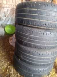 Vând cauciucuri  185/60 R15