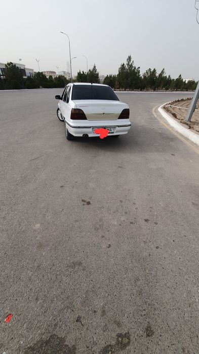 Нексия 1 сотилади