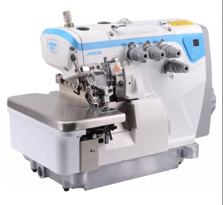 Продам оверлок Jack