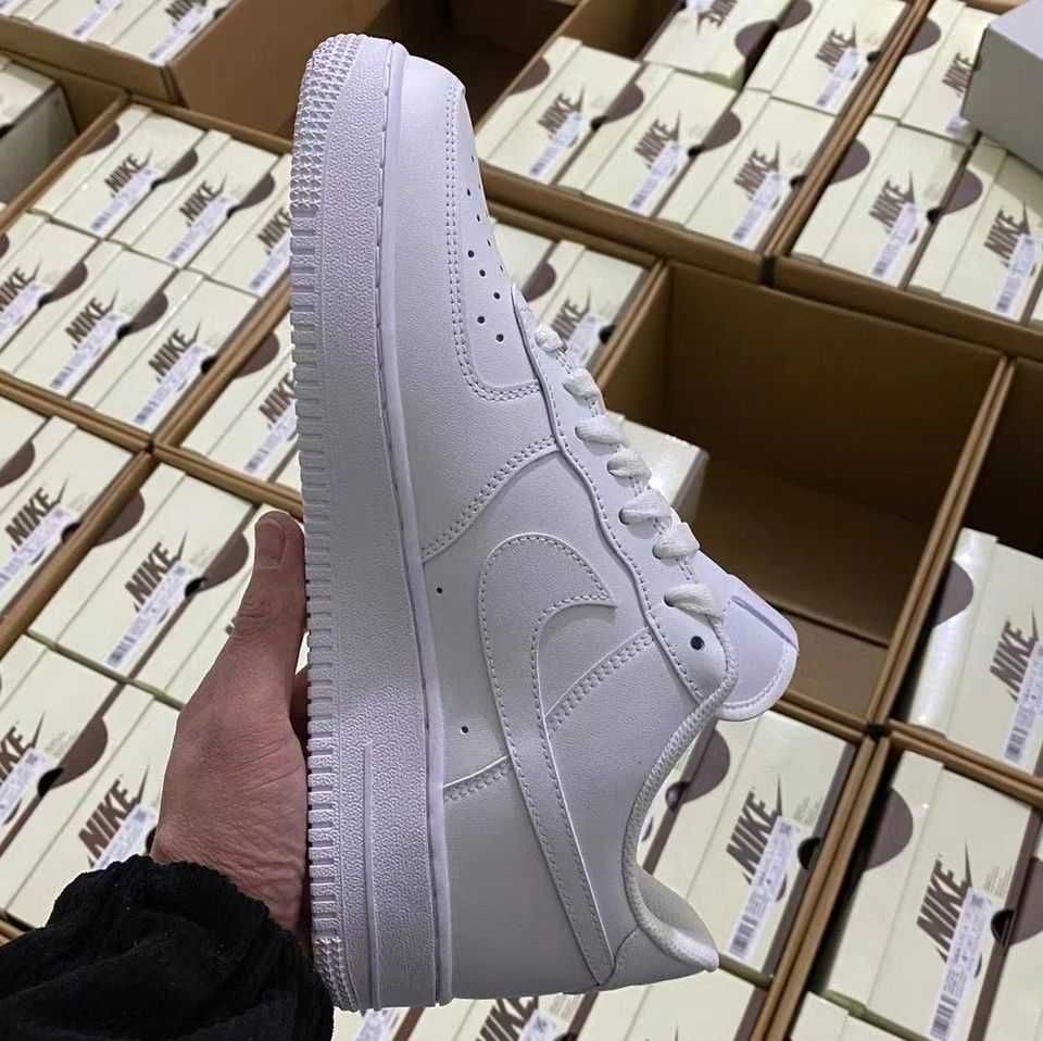 Adidasi Nike Air Force 1 Premium Quality (Livrare cu verificare)