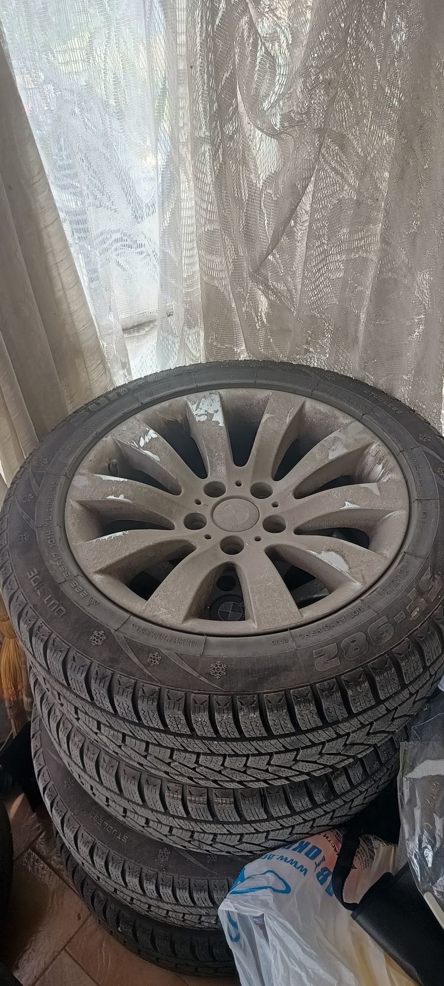 Зимни гуми с джанти 17ки BMW e60