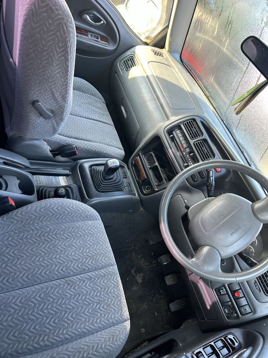 De vanzare Suzuki Grand Vitara 2.0 bebzina 2 BUC