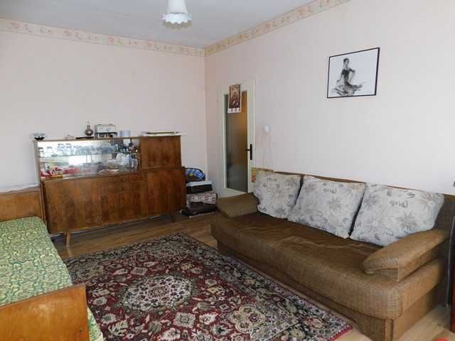 Продава се Едностаен апартамент в Търговище, Център - 41 кв.м за 1182 €/кв.м - Снимка #3
