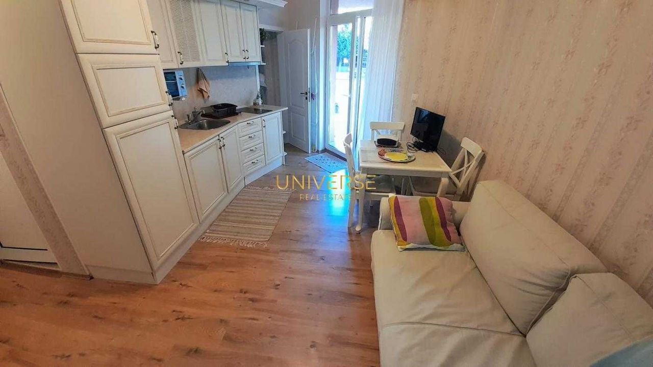 Продава се Тристаен апартамент в к.к. Слънчев бряг - 65 кв.м за 1185 €/кв.м - Снимка #2