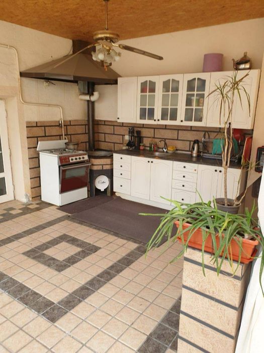 Bog'li uyimni sotaman 620 m2 2 uy 7 xonali