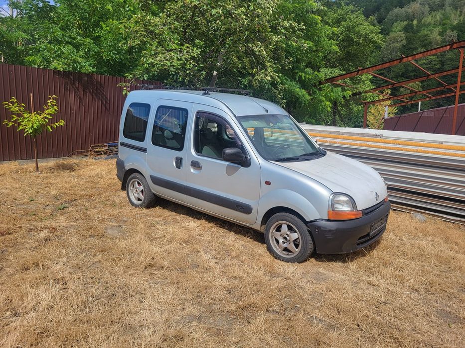 Far faruri bara grila aripa aripi usa usi renault kangoo