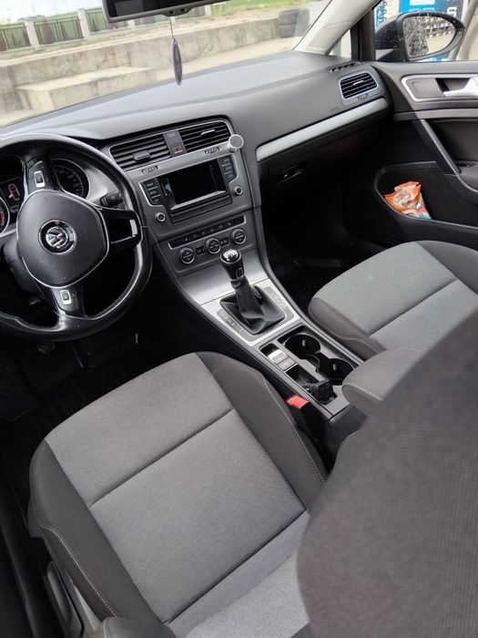 Se vinde Volkswagen Golf 7