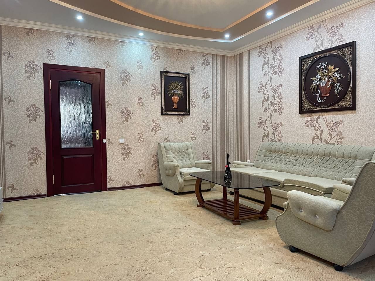 Кунлик квартира посуточно ориентир Айбек метро только гостям