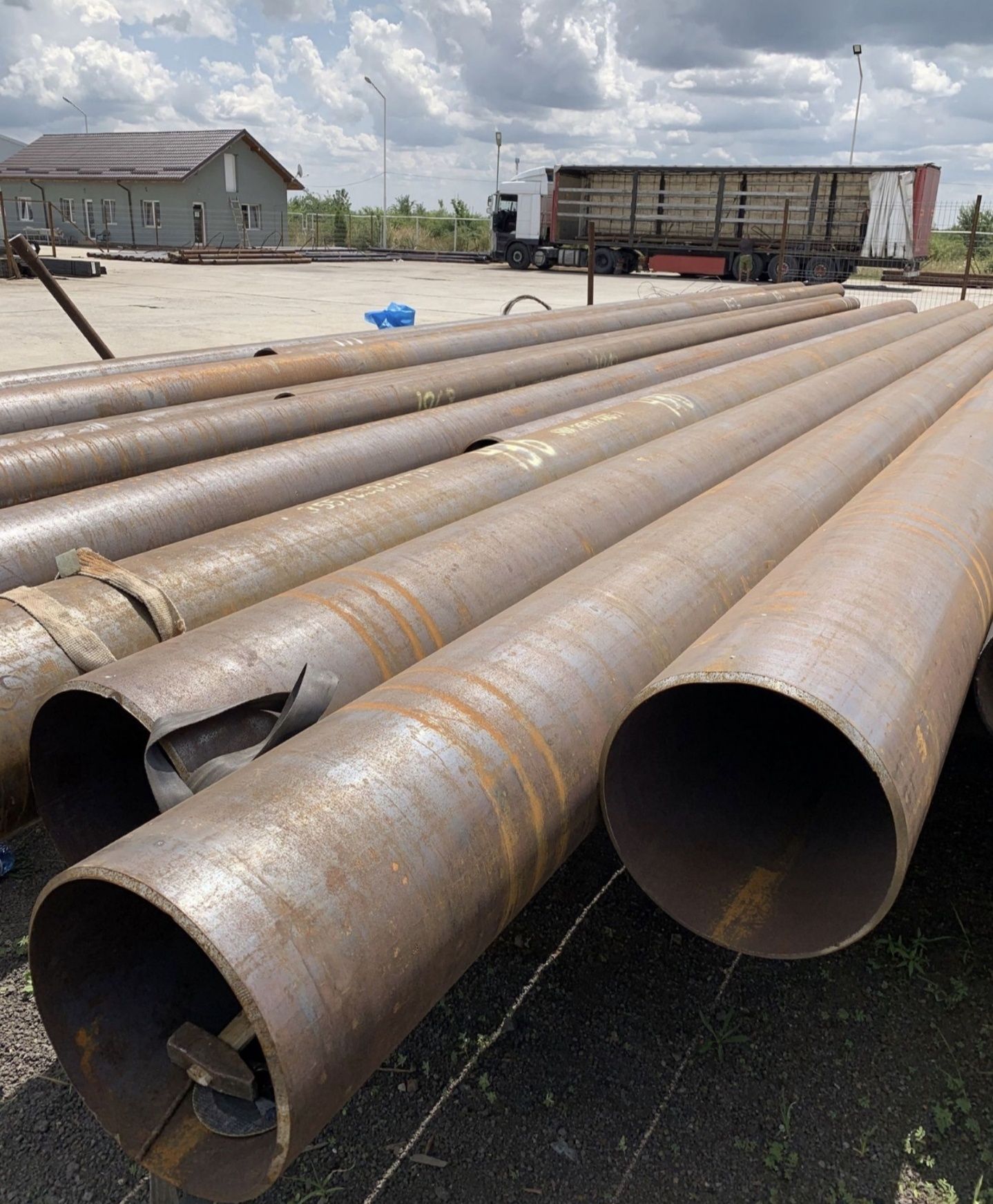 Vand teava metalica diferite dimensiuni  transportam în toata tara