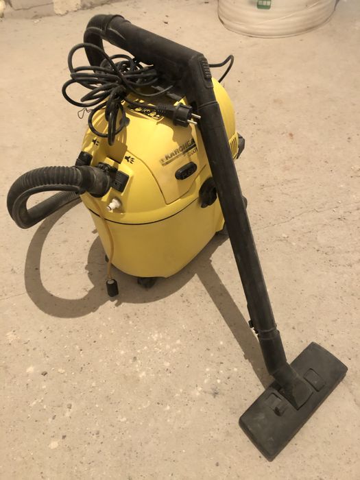 Пылесос Керхер продам