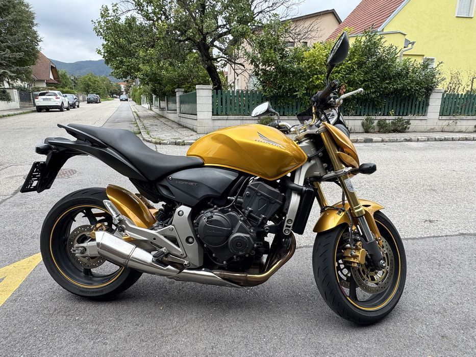 Honda hornet pc41